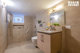 StayVista at Whispering Valley with Heater, WiFi, Lawn - 8