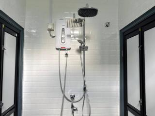 Rumah Mak Anjang - Wifi, 4BR, 9-10Pax - 5