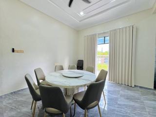 Rumah Mak Anjang - Wifi, 4BR, 9-10Pax - 4