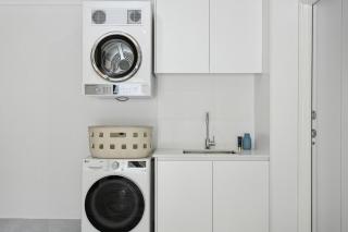 Stylish & Central Retreat 2BR - 8