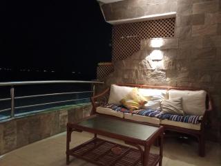 Chalet On the Beach - 8