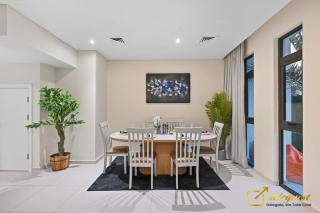 Dubai Private Pool villa Damac Hills 2 deleguest - 1