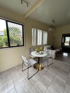Cozy 1BR Flat in Sunnybank Solo and Couple Travelers - 0