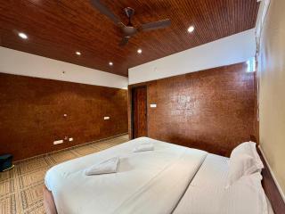 Navasharada's White Sand Beach House - 8