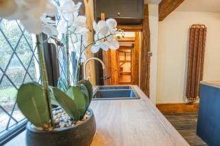 Luxury Doncaster Cottage - Free Parking - 2