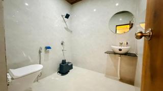 Hotel Revelon Grand - 3