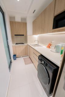 ColomboCityStay 2 BR Apartment - 5