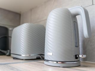 Spacious Modern 4 Contractor House in Burnley - 8