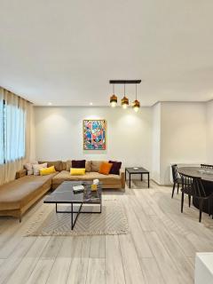 Contemporary Haven of La Marsa S 22 - 9