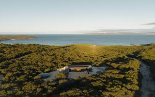 Native Dog Cabin - 6