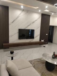 LAHORE VILLA 1 Kanal Ground floor 2 beds, 2 bath, 1 living room, dinning area, kitchen - 5