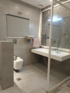 LAHORE VILLA 1 Kanal Ground floor 2 beds, 2 bath, 1 living room, dinning area, kitchen - 7