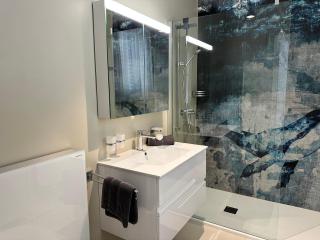 Bellevue by Fewotessin - 6