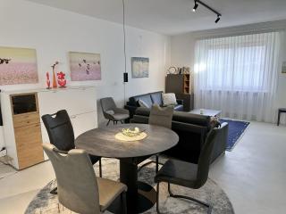 Bellevue by Fewotessin - 3