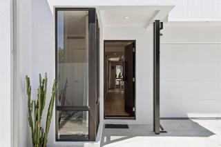 Spacious Modern Escape 4BR - 9