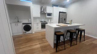 84 Miskin Street brisbane toowong - 4