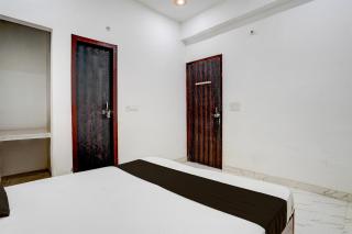 Hotel O Sheesh Mahal - 8