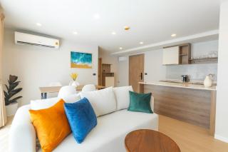 New Coastal 2BR Best Location Boat Avenue-Bangtao - 0