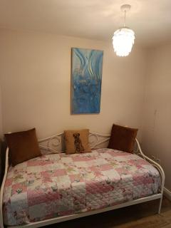 The Feathered Nest Apartment at The Cracked Hen - 6