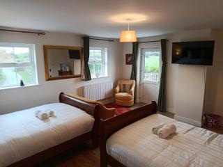 The Feathered Nest Apartment at The Cracked Hen - 9