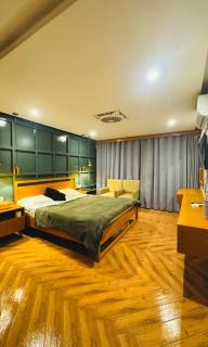 Private 1 bed apartment with balcony - 0