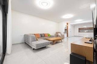 Spacious Family Luxury Getaway by Torohome - 4