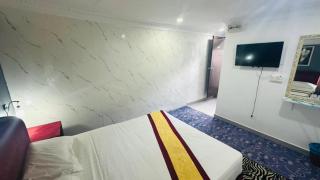 Kampung Beach Resort - 5