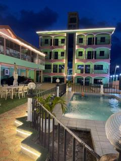 Établissement Brigitte House - 1