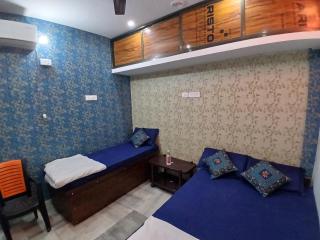 Kashvi Home Stay - 9