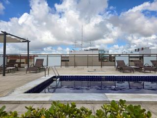 Apto em Ótima localização com Piscina e Academia - 1