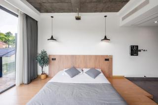 ManToo · Forest Above the Clouds Bamboo Hot Spring Resort(Anji Yu Village) - 0