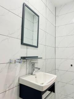 Appartement 2 pièces moderne sécurisé Riviera Bonoumin, Wi-Fi - 1