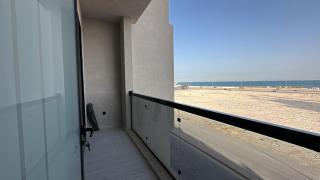 Premium 3BR Apartment with Sea View Al Khobar Al Bahr - 2