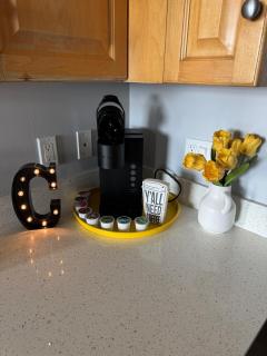 Modern 1BR Loft with a View - Prime Downtown Location - 2