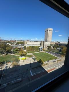 Modern 1BR Loft with a View - Prime Downtown Location - 9