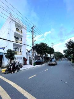 LAKSHMI APARTMENT & HOTEl - 0