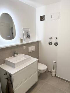 Urban Retreat - Park, Rest, Discover - 7