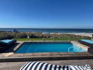 SableChateau Beachfront Guesthouse - 9