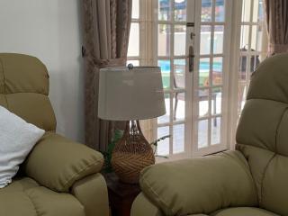 Grand Luxe Bangalow 8BR, Ampang Utama Park, LRT - 5