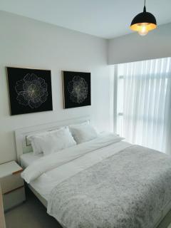 welcoming large families groups, 3BR, 1500sqf - 4