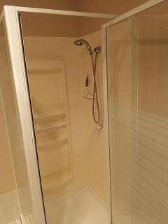 Room in big house, quiet green area - 6