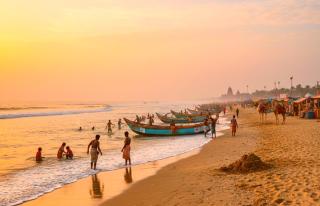 Sea View From Rooftop The AOP Luxuaray Hotel - Jagannath Temple - Sea Beach - Lift-Parking And Restaurant Facilities - Fully Air Conditioning Luxuary Rooms - Best Hotel In Puri - 3