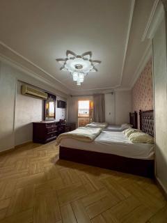 Wake Up to the Pyramids Rooftop Pharaohs Palace - 5