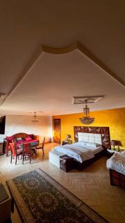 Wake Up to the Pyramids Rooftop Pharaohs Palace - 2