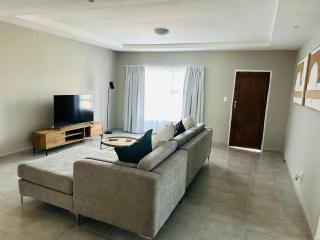 Exquisite Home & Living II - 4