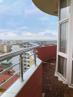 Modern 2 bedroom flat - 9