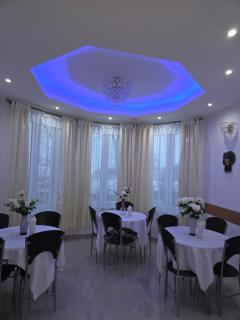 Biesiadny Dworek - 6