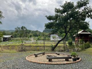 Mae on country home - 9