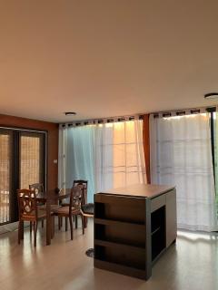 Mae on country home - 6