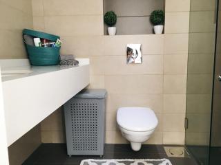 Lucas Apart 2Bdr & 2Bth with pool - 9